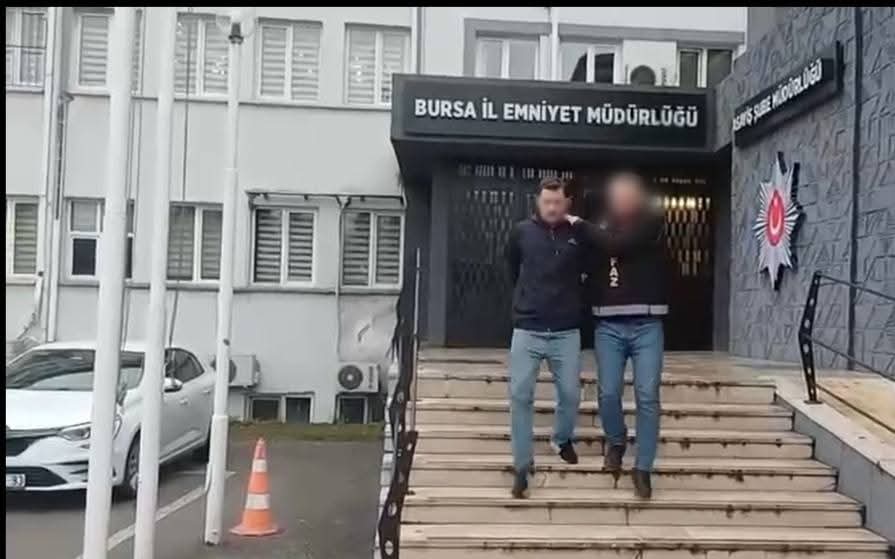 Bursa merkezli 4 ilde şafak vakti düzenlenen eş zamanlı operasyonla;