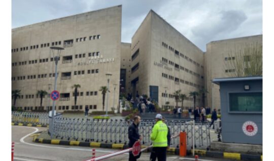 Emniyetteki ifadelerinin ardından bugün Bursa Adliyesi'ne getirilen Bursa Büyükşehir Belediye