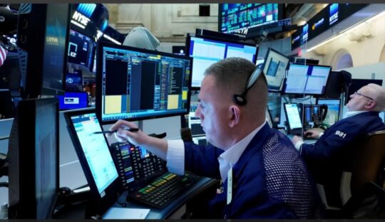 Avrupa borsaları güne karışık seyirle başladı.