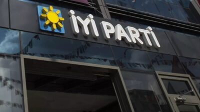 İYİ Parti Bursa teşkilatında görevden alma kararları domino etkisi yarattı.