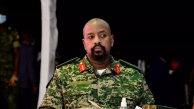 Uganda Genelkurmay Başkanı Muhoozi Kainerugaba, Türk şirketlerinin üstlendiği Hızlı Tren