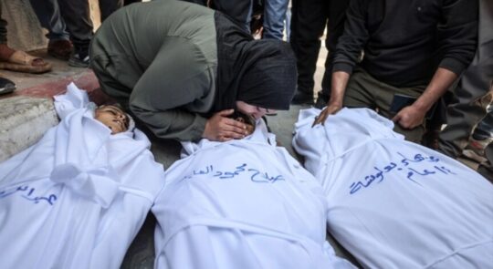 İsrail ordusunun, Gazze Şeridi'nin kuzeyine düzenlediği saldırıda 2 evladını kaybeden