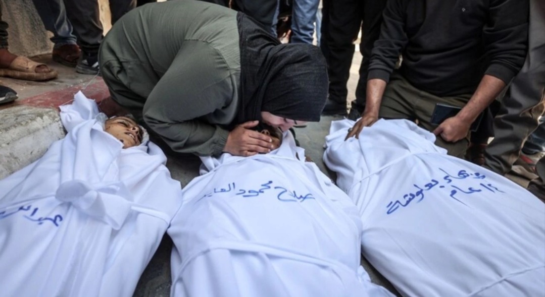 İsrail ordusunun, Gazze Şeridi'nin kuzeyine düzenlediği saldırıda 2 evladını kaybeden