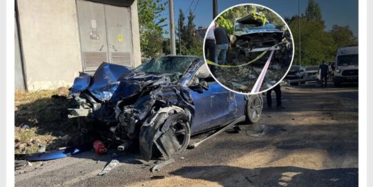 İzmir'in Bornova ilçesinde Manisa istikametinden gelen bir tır, fren arızası