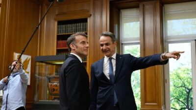 Fransa Dışişleri Bakanlığı Sözcüsü Pascal Confavreux, Cumhurbaşkanı Emmanuel Macron'un Yunanistan'ın