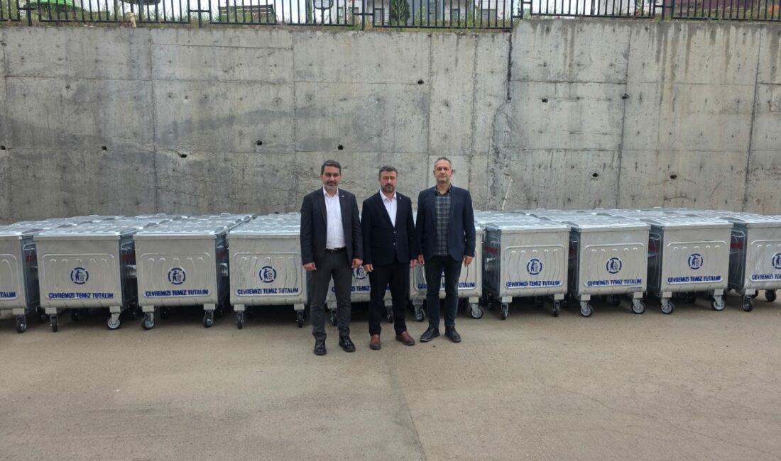 Uzun süredir mahalle sakinlerinin kabusu olan çöp konteyneri eksikliği, Çevre