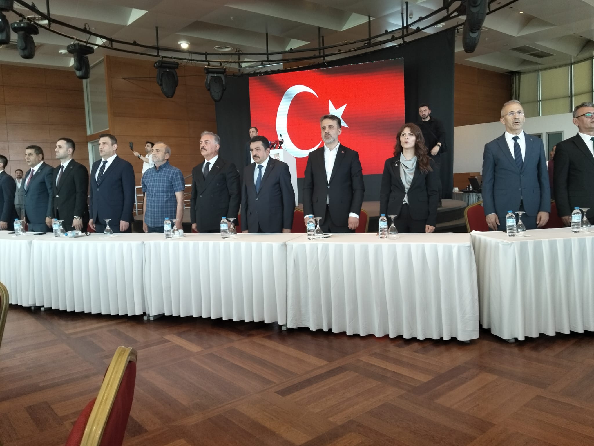 MHP Bursa Bayramlaşma Programı'nda konuşan İsmet Büyükataman, "Terörsüz Türkiye" vizyonunu