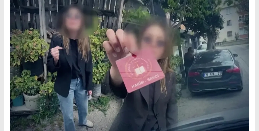 İstanbul Ataşehir'de bir otopark tartışması sırasında 'hakim/savcı' kartı göstererek vatandaşı