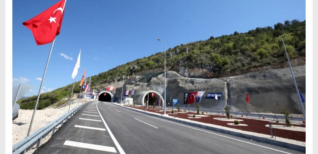 Açılışı yapılan Kırkdilim tünellerine ilişkin konuşan Ulaştırma ve Altyapı Bakanı
