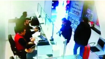 Döviz bürosu sahibi, “Genel merkeze para götürdüğünü söyledi” diye ifade