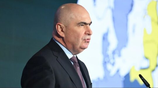 Romanya'da merkez sol Sosyal Demokrat Parti (PSD) ve aşırı sağcı