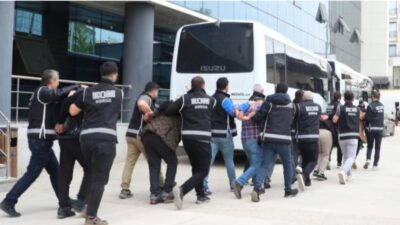 Bursa'nın Yenişehir ilçesindeki tefecilik ve yağma operasyonunda gözaltına alınan 14