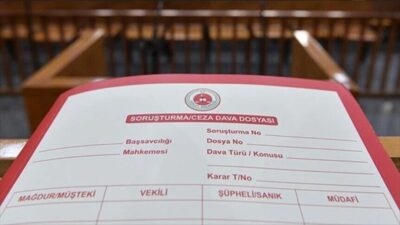 Bolu Belediyesine yönelik "irtikap" soruşturması kapsamında aralarında Belediye Başkanlığı görevinden