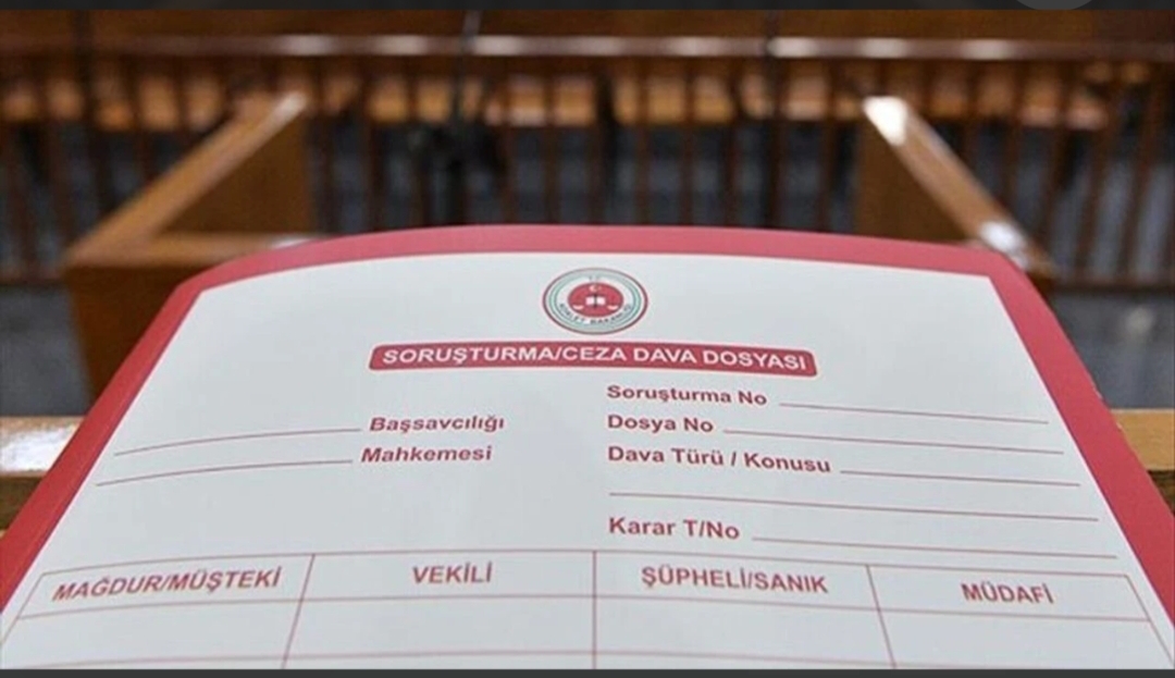 Bolu Belediyesine yönelik "irtikap" soruşturması kapsamında aralarında Belediye Başkanlığı görevinden