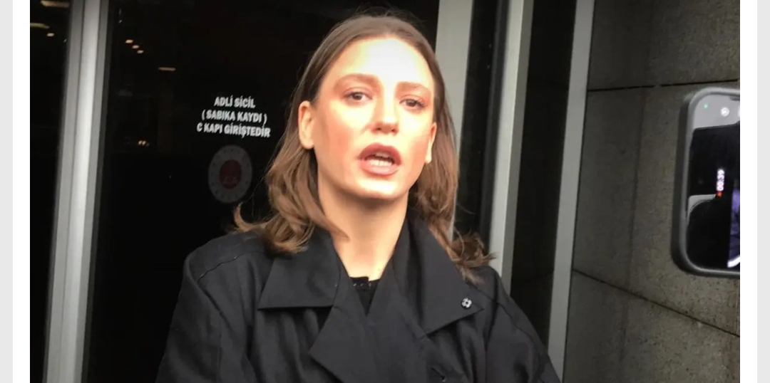 Ünlülere yönelik operasyon kapsamında hakkında gözaltı kararı bulunan oyuncu Serenay
