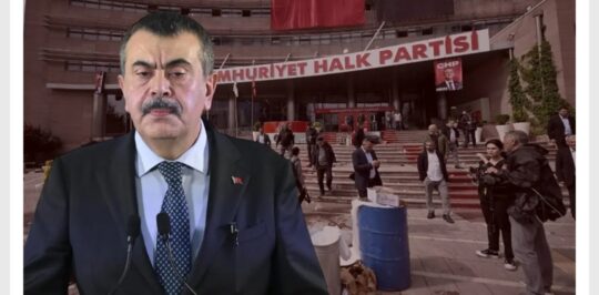 Milli Eğitim Bakanı Yusuf Tekin, Kurban Bayramı için geldiği Erzurum'daki