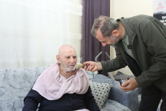Kurban Bayramı'nı dayanışma ruhuyla karşılayan Gürsu Belediyesi, sosyal destek projeleriyle