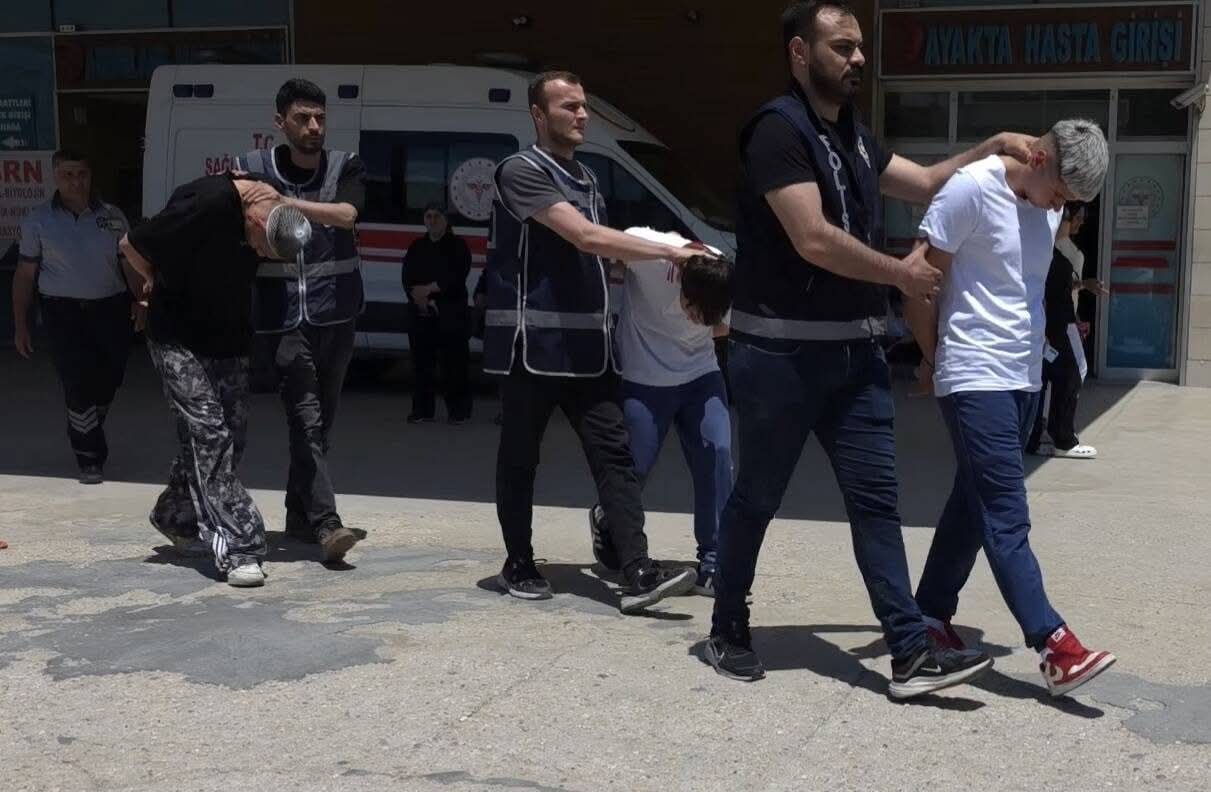 Bursa’nın İnegöl ilçesinde çocuk parkında pompalı tüfekle ateş açılması sonucu