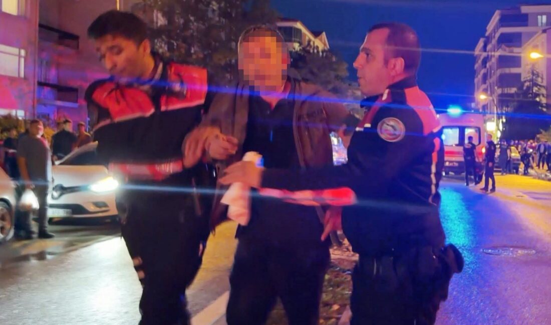 Aksaray'da kızını rahatsız eden genci kardeşleriyle birlikte takip eden baba,