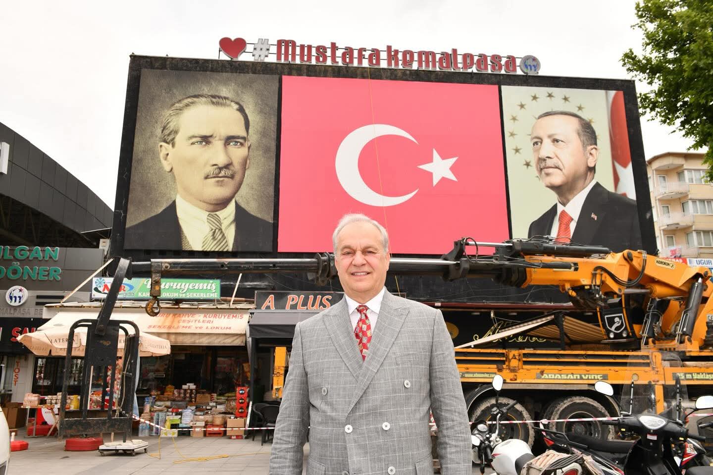 Mustafakemalpaşa Belediye Başkanı Şükrü Erdem’in bir belediye çalışanı hakkında dile
