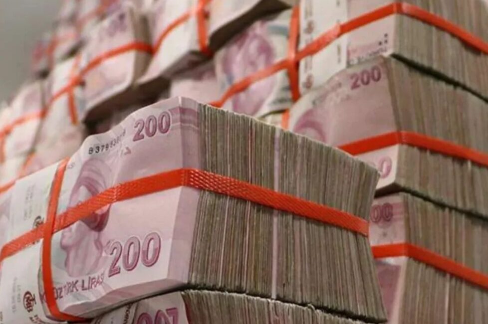 Van’da yaşayan Ahmad Jahangard Takalo, market alışverişi sırasında kartının hata