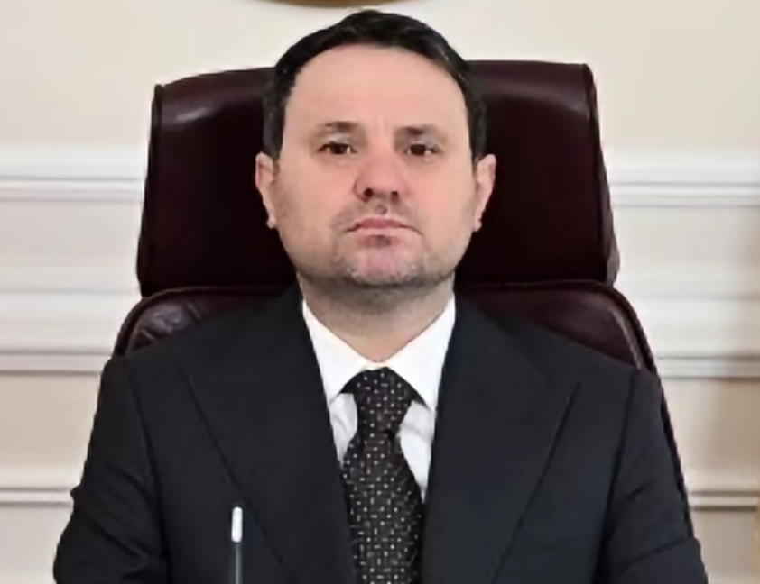 Boşanma sonrası nafaka uygulamalarına ilişkin önemli bir açıklama yapıldı. Anayasa