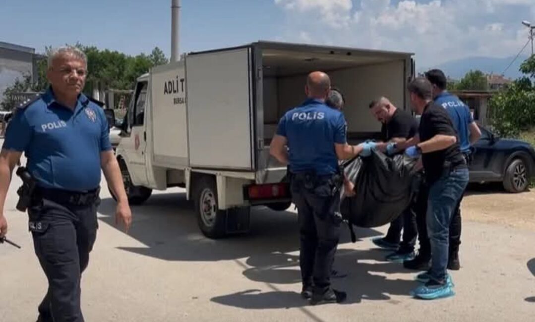 Bursa'nın Osmangazi ilçesinde yaşanan aile faciasında, 29 yaşındaki Müjde Güngür,