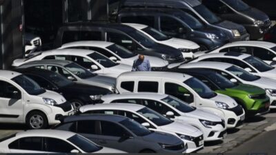 Motorlu Araç Satıcıları Federasyonu (MASFED) Genel Başkanı Aydın Erkoç, ikinci
