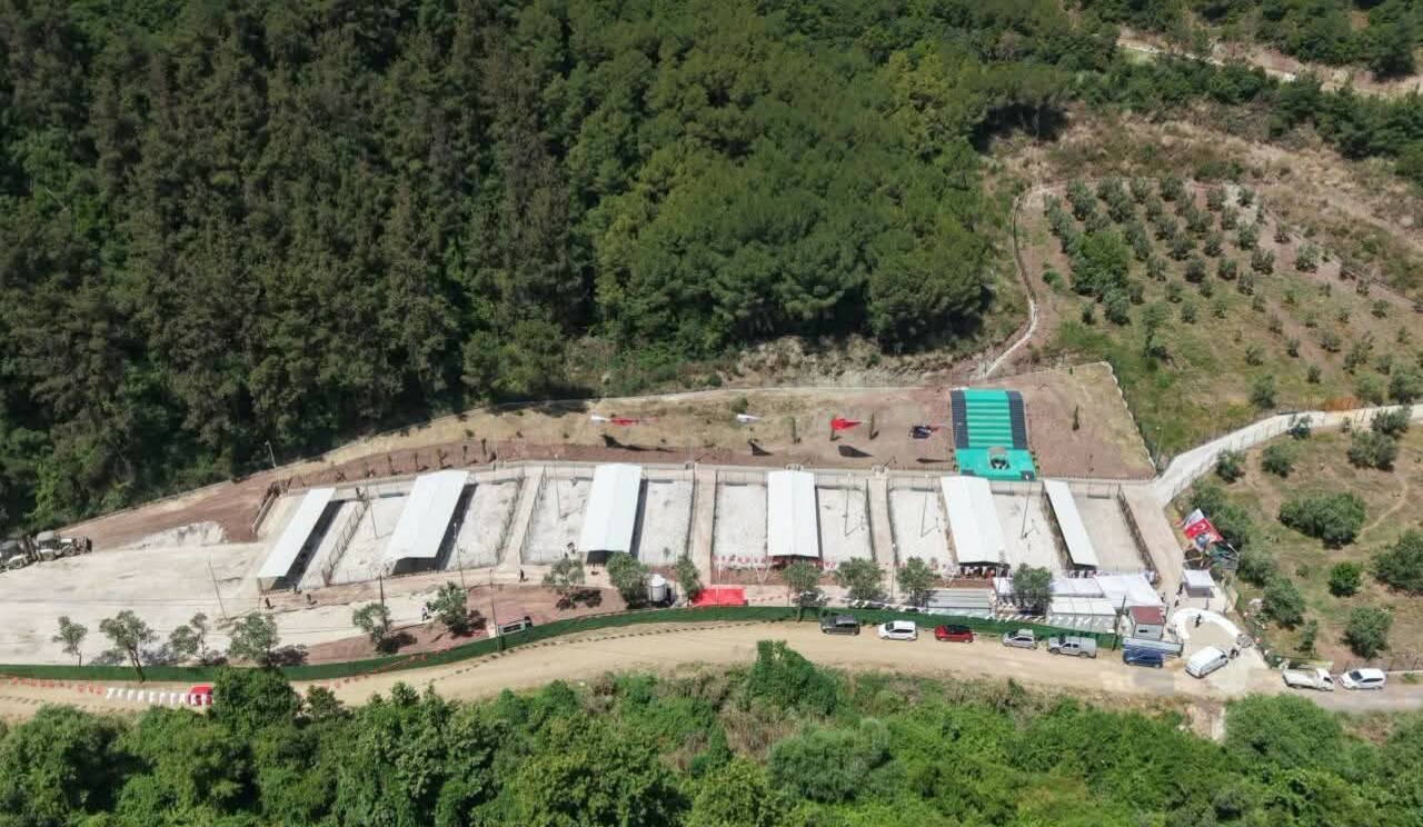 Gemlik Belediyesi ile hayırsever desteğiyle hayata geçirilen Sahipsiz Hayvan Bakımevi,