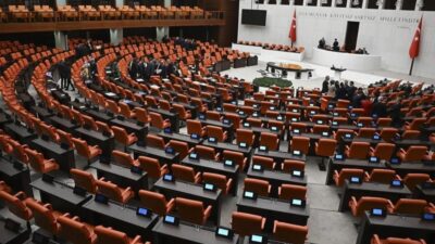 AK Parti milletvekillerinin imzasını taşıyan, kamuoyunda '12. Yargı Paketi' olarak