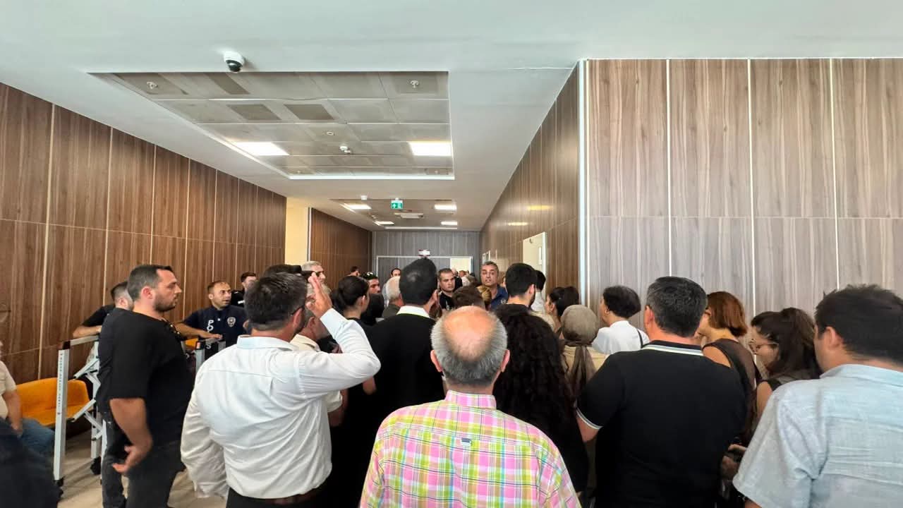 Bursa'da 63 sanığın yargılandığı davanın ikinci duruşmasında savunma yapan eski