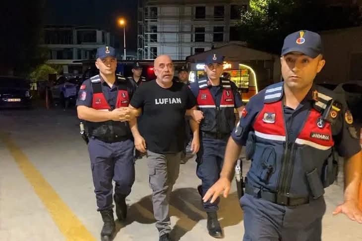 Bursa'nın İnegöl ilçesinde yürütülen uyuşturucu soruşturması kapsamında gözaltına alındıktan sonra