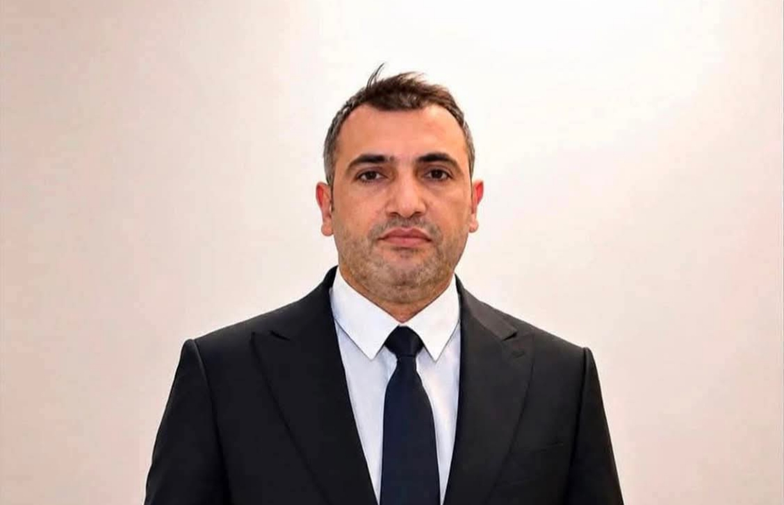 Şanlıurfa Büyükşehir Belediyesi Fen İşleri Daire Başkanı Abdulkadir Baytimur, silahla