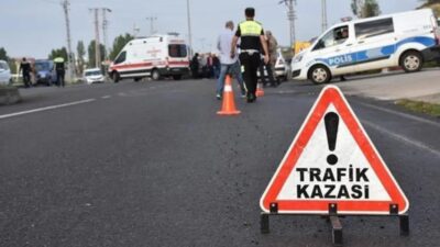 Aksaray-Konya kara yolunda hafif ticari aracın şarampole devrilmesi sonucu aynı