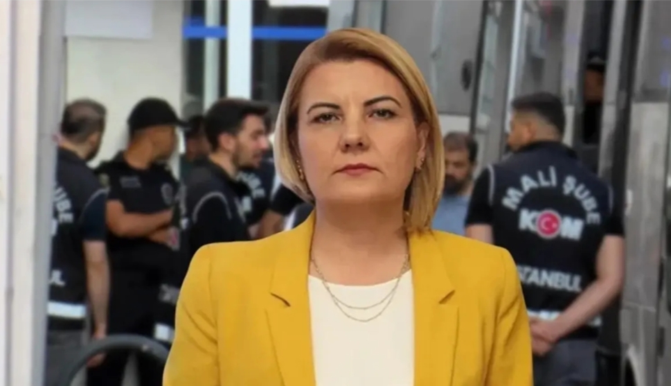 İçişleri Bakanlığı tarafından Kocaeli İzmit Belediye Başkanı Fatma Kaplan Hürriyet'in