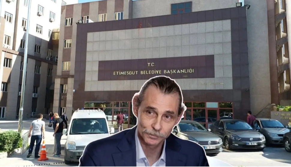 Etimesgut Belediyesi'ne düzenlenen yolsuzluk operasyonunda Etimesgut Belediye Başkanı Erdal Beşikçioğlu