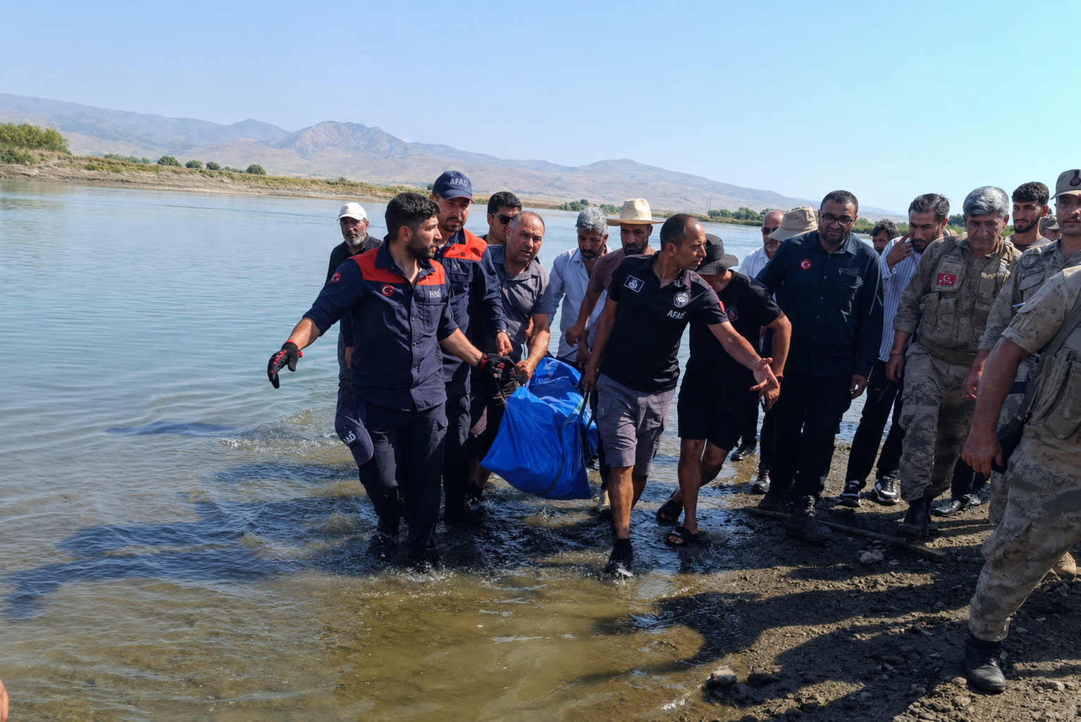 Muş’ta serinlemek için girdiği Murat Nehri’nde akıntıya kapılarak kaybolan 12