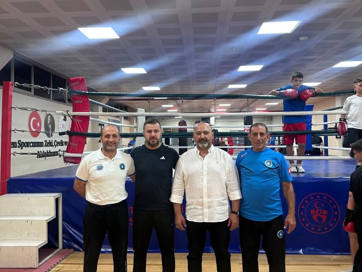 Bursa Büyükşehir Belediyespor Kulübü'nde boks branşında önemli bir atama gerçekleştirildi.