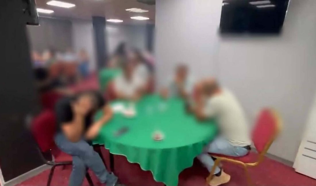 Manisa’nın Yunusemre ilçesinde düğün salonu ruhsatıyla işletilen bir mekânda tombala