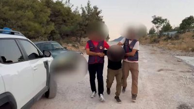 Tavas’ta ailesinin yanında zorla otomobile bindirilerek kaçırıldığı öne sürülen 29