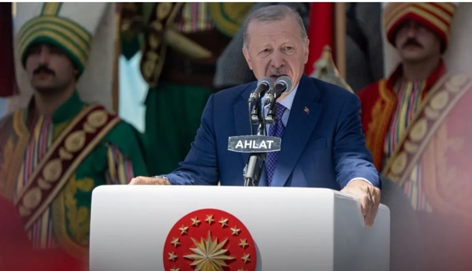 Başkan Erdoğan, Bitlis'te Malazgirt Zaferi'nin 955. yıl dönümü programında yaptığı