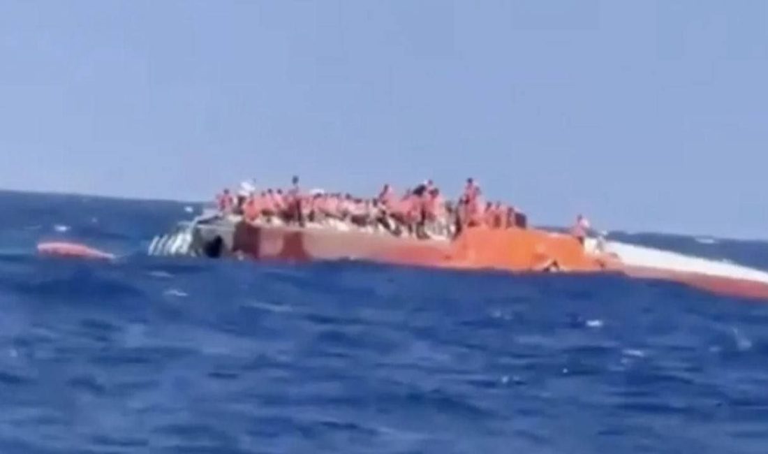 Girne'nin 4 mil açıklarında 259'u yolcu ve 8'i mürettebat olmak