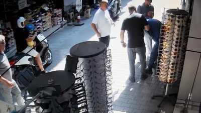 Orhangazi’de boğazına sakız kaçan PTT kurye çalışanı nefes almakta zorlandı.