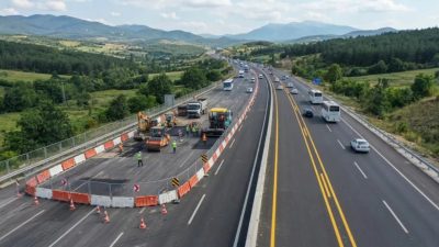 Bursa-İnegöl-Bilecik devlet yolunun 38-41. kilometreleri arasındaki Ankara-Bursa istikameti, yapım çalışmaları