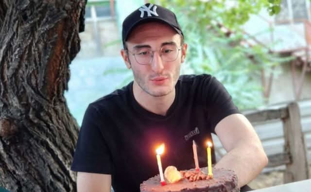 Ankara’da 23 yaşındaki ODTÜ öğrencisi Mert Doğan Aydın, yolun karşısına