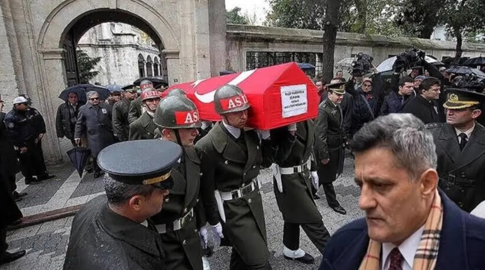 Kaşif Kozinoğlu'nun şüpheli ölümüyle ilgili soruşturma derinleşiyor. Bilgi sahibi sıfatıyla