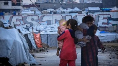 İsrail'in altyapısını ve konutlarının yüzde 85'ini yerle bir ettiği Gazze'nin