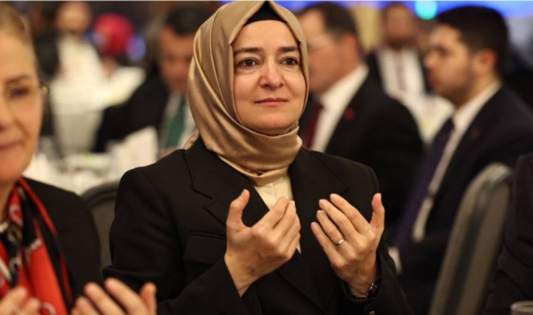 AK Parti Genel Başkan Yardımcısı Fatma Betül Sayan Kaya, partideki