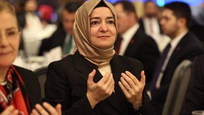 AK Parti Genel Başkan Yardımcısı Fatma Betül Sayan Kaya, partideki