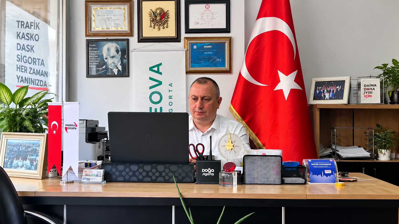 Güler yüzlü danışmanlık, hızlı çözüm ve müşteri odaklı hizmet anlayışıyla